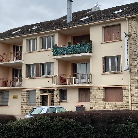 Apartment Les Meubles De La Beatrice