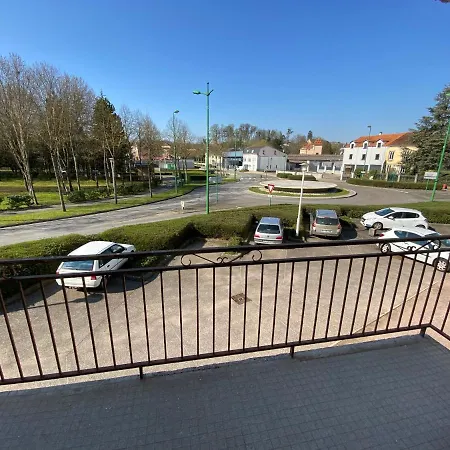 Les Meubles De La Beatrice דירה *