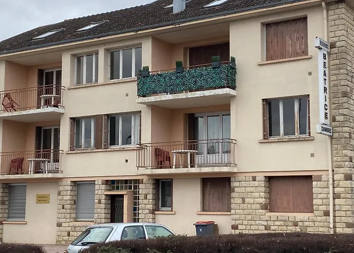 דירה Les Meubles De La Beatrice בורבון-לה-בה